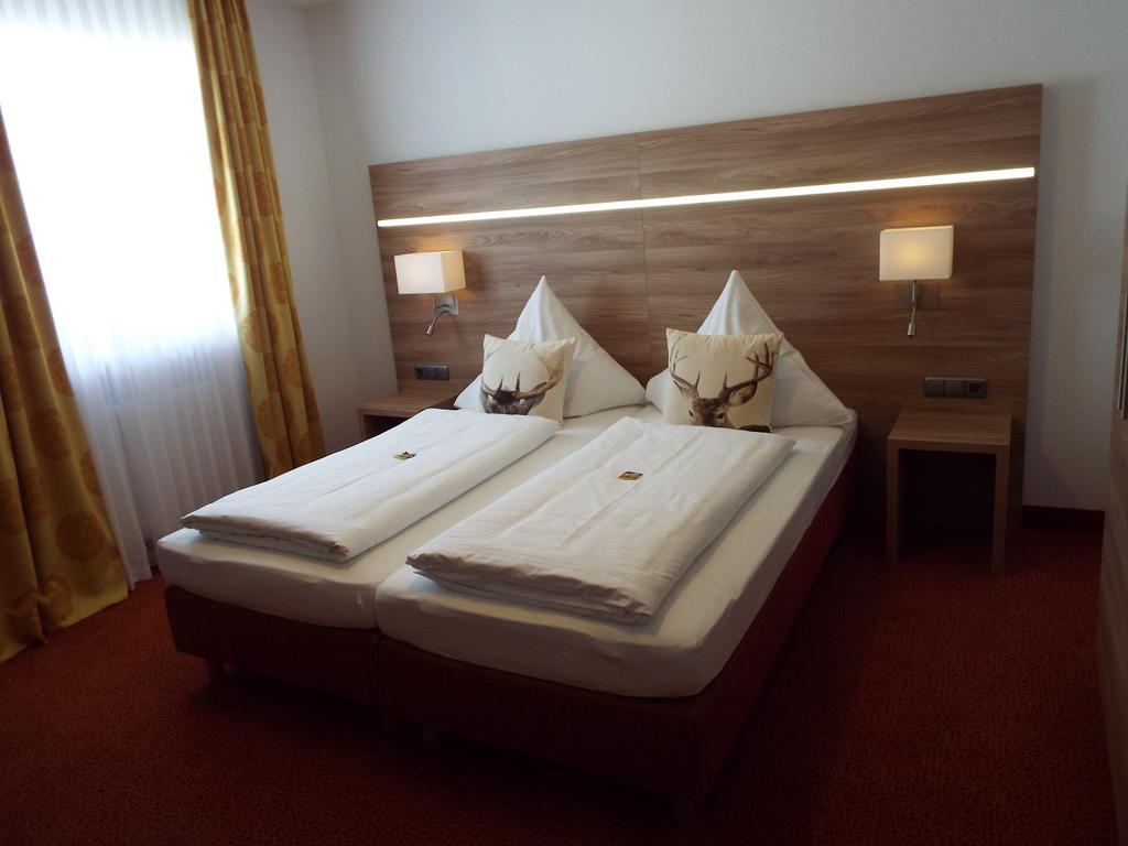 Hotel Isartaler Hof Вольфратсгаузен Номер фото
